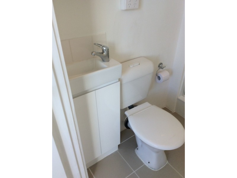 206/44 Barkly Street, St Kilda VIC 3182