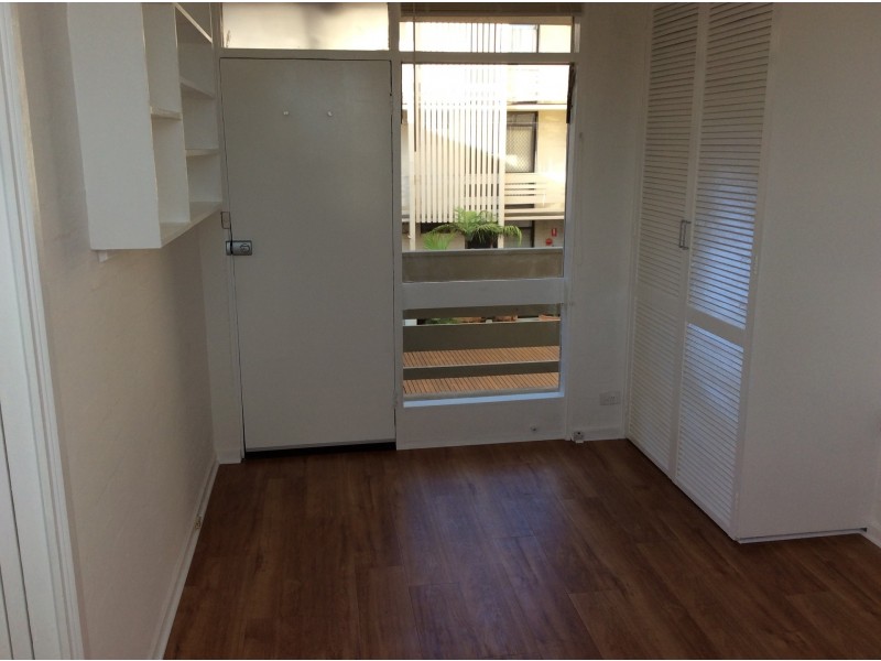 206/44 Barkly Street, St Kilda VIC 3182