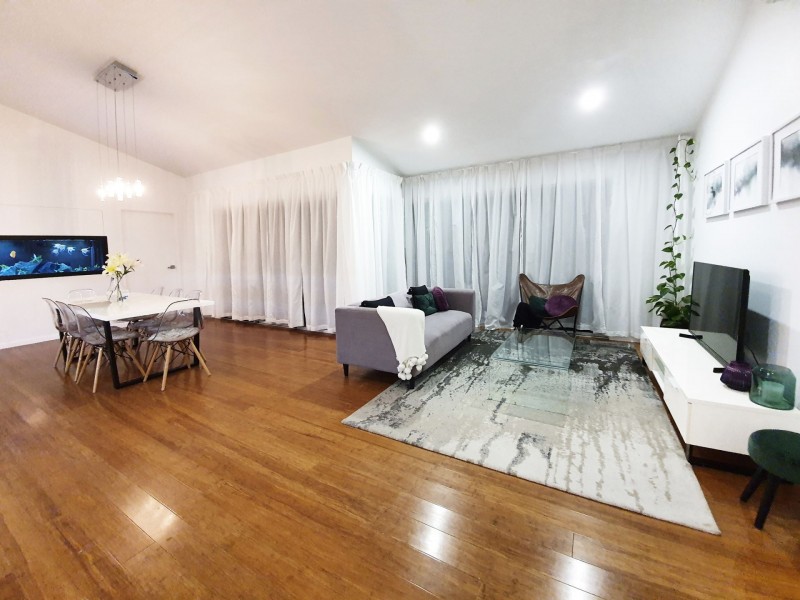 13 Holbourne Street, Bushland Beach QLD 4818