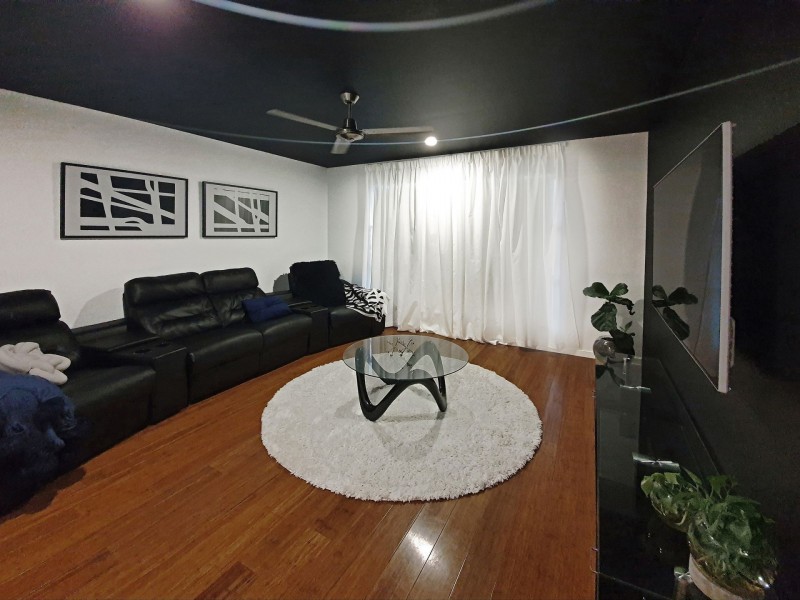 13 Holbourne Street, Bushland Beach QLD 4818