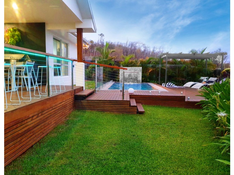 13 Holbourne Street, Bushland Beach QLD 4818