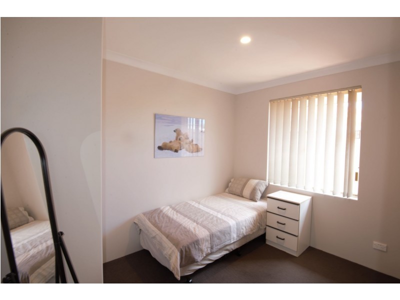 10 Pier Place, Quinns Rocks WA 6030