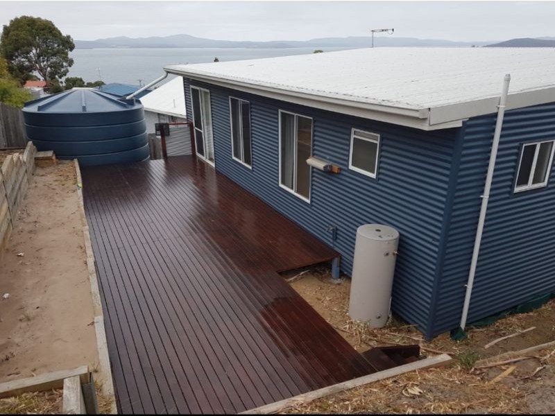 9 Broom Street, Primrose Sands TAS 7173