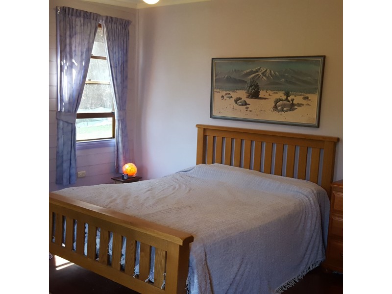 111 Greenwood Rd, Ravenshoe QLD 4888