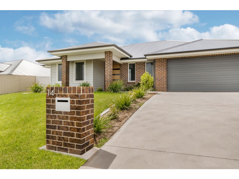 14 Dillon Drive, Kelso NSW 2795