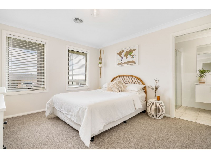 14 Dillon Drive, Kelso NSW 2795