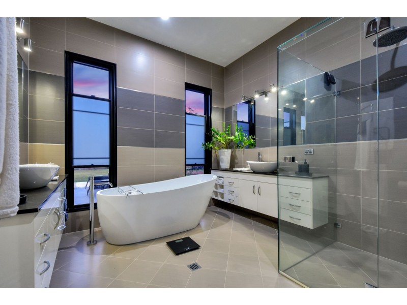 98 Kultarr Road, Berry Springs NT 0838
