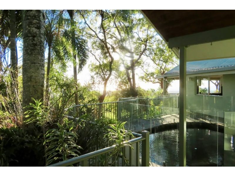 54-56 Chatham Terrace, Smithfield QLD 4878