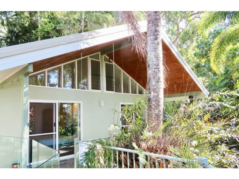 54-56 Chatham Terrace, Smithfield QLD 4878