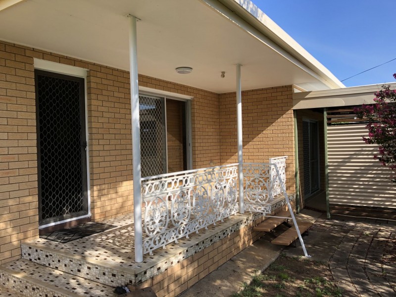 18 Loney Street, Avenell Heights QLD 4670