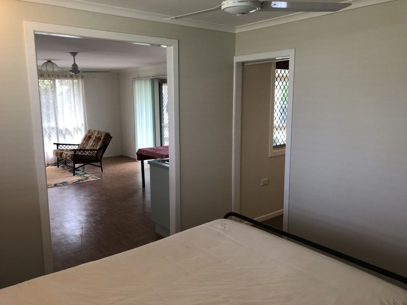 18 Loney Street, Avenell Heights QLD 4670