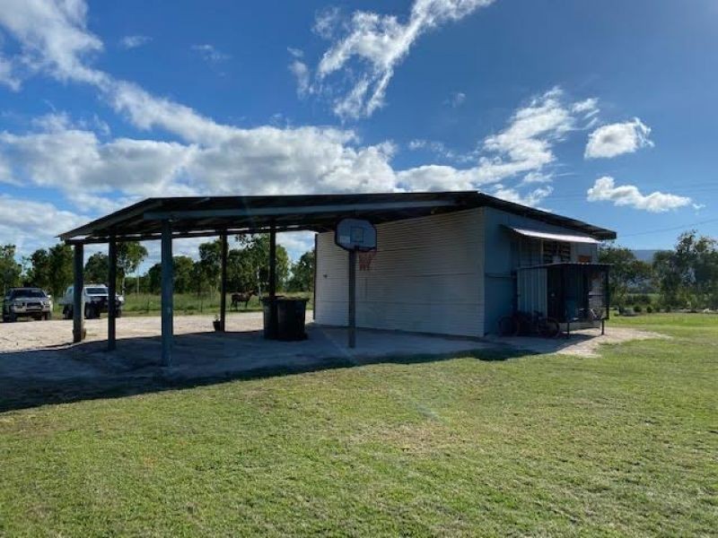 151 North Inneston Road, Koumala QLD 4738