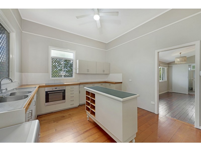 1 Elliott Heads Road, Kepnock QLD 4670