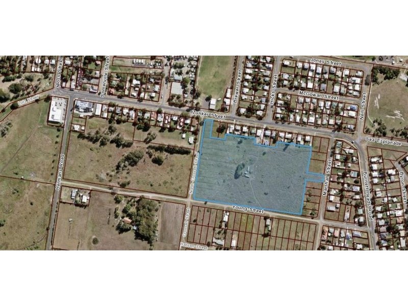 32 Zunker Street, Burnett Heads QLD 4670