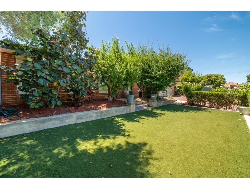 9 Dunstone Road, Bayswater WA 6053