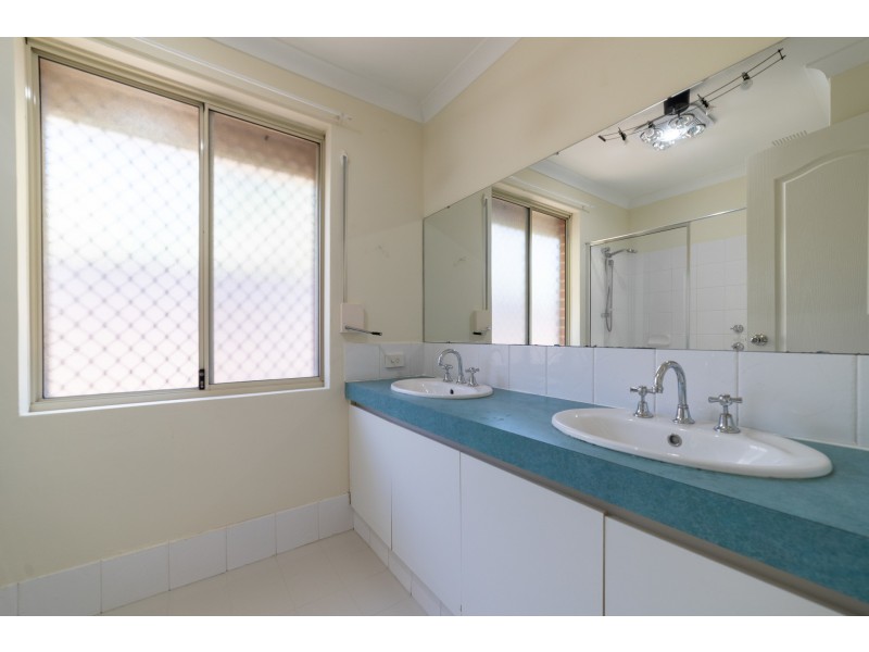 9 Dunstone Road, Bayswater WA 6053