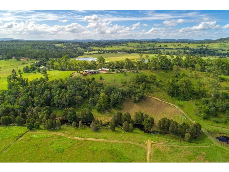 654 Noosa rd, Mothar Mountain QLD 4570