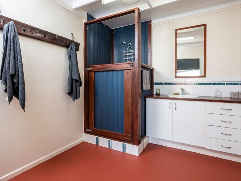 654 Noosa rd, Mothar Mountain QLD 4570