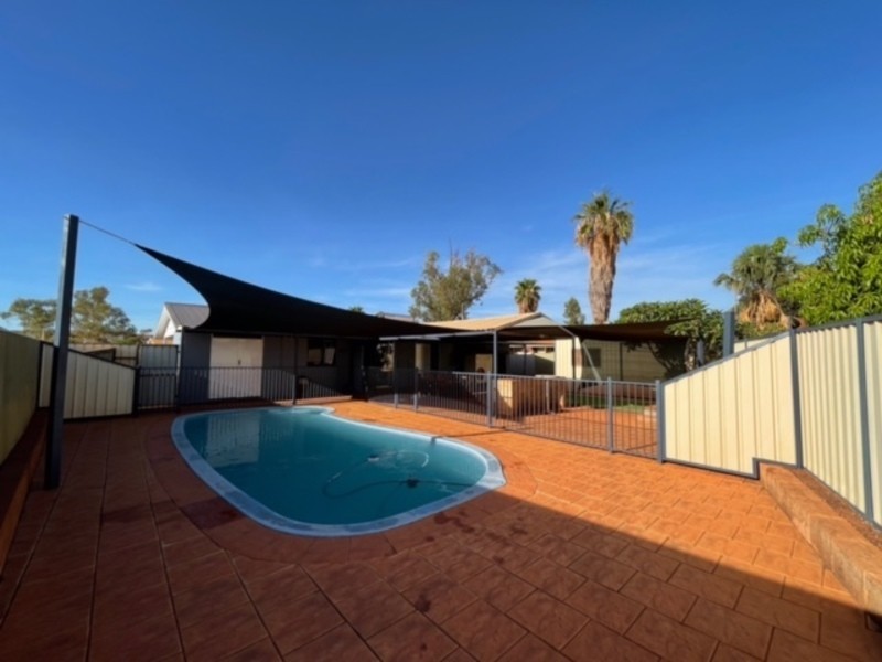 7 Mullgunbah Avenue, Newman WA 6753