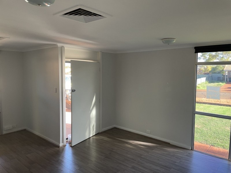 7 Mullgunbah Avenue, Newman WA 6753