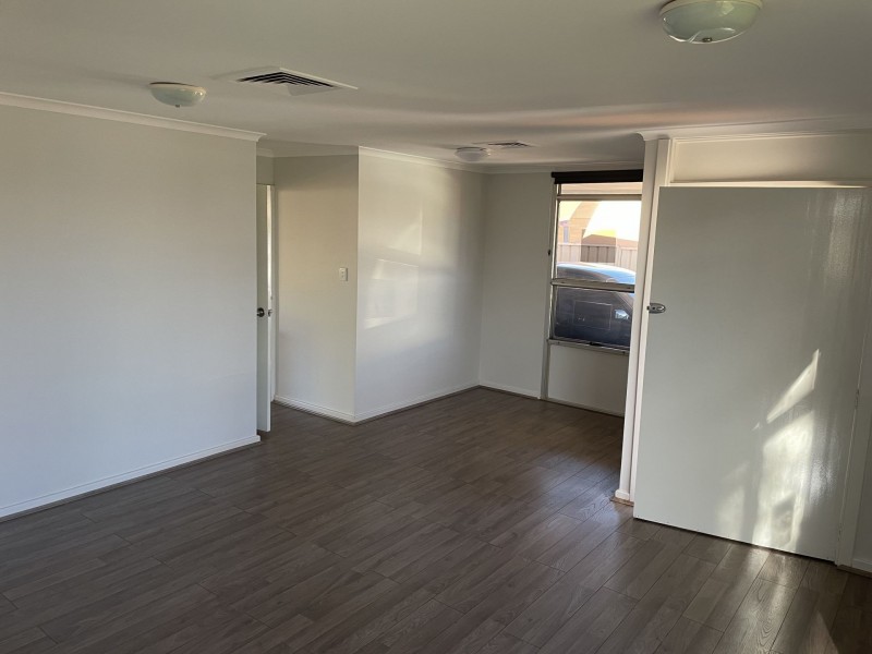 7 Mullgunbah Avenue, Newman WA 6753