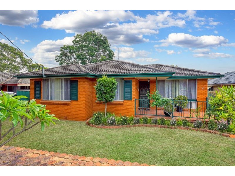 13 Lawson Street, Campbelltown NSW 2560
