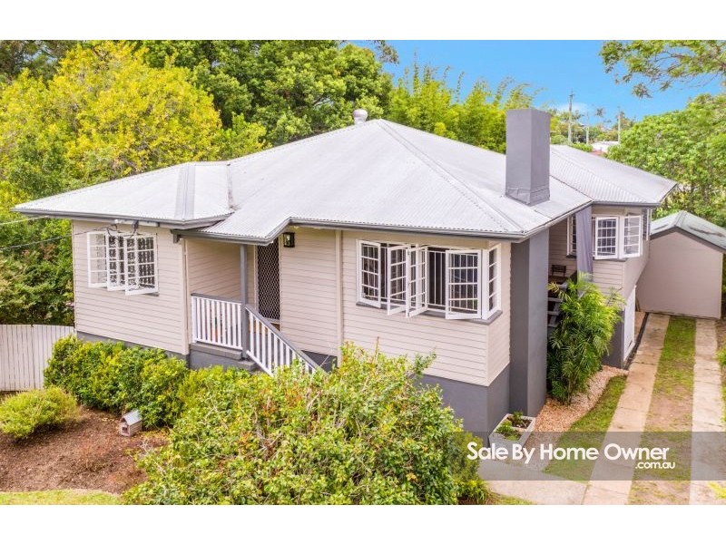 9 Gibson Crescent, Holland Park QLD 4121