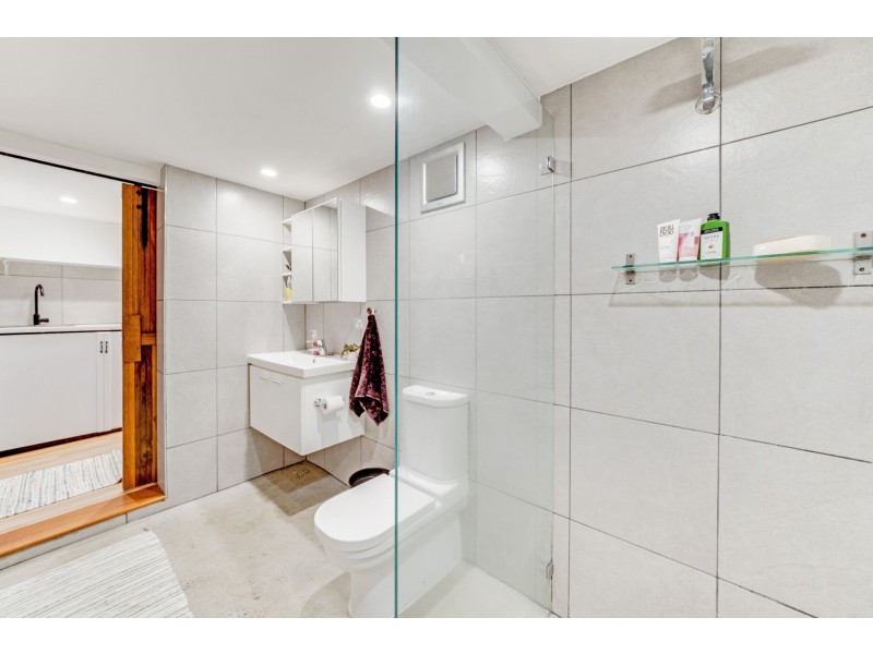 9 Gibson Crescent, Holland Park QLD 4121