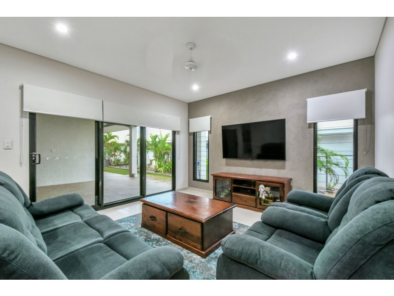 9 Withnall Circuit, Muirhead NT 0810