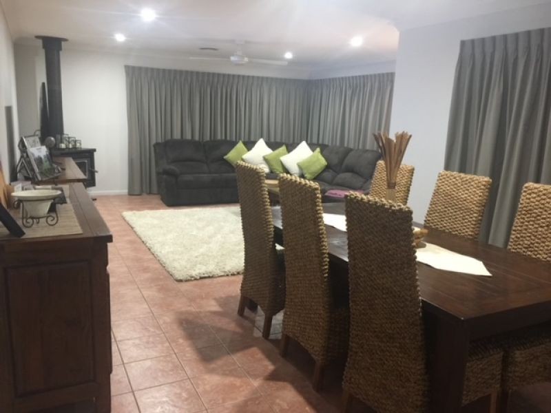 9 Martin Place, Tumut NSW 2720