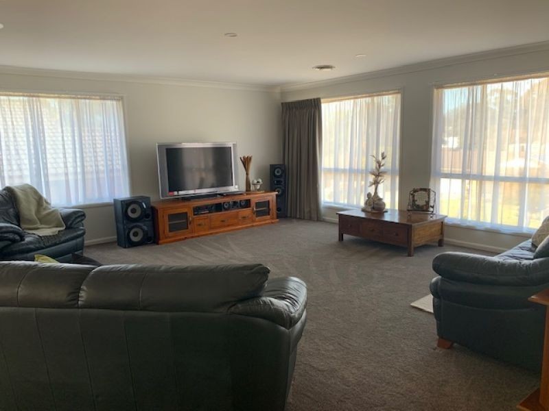 9 Martin Place, Tumut NSW 2720