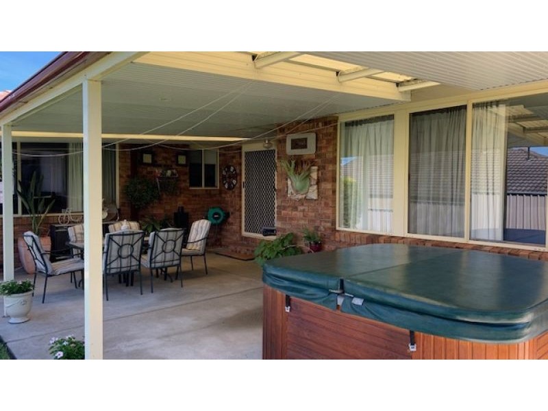 9 Martin Place, Tumut NSW 2720