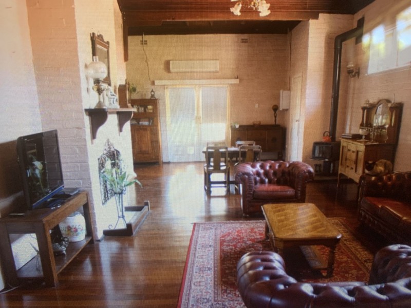 17 Gordon St, Kojonup WA 6395