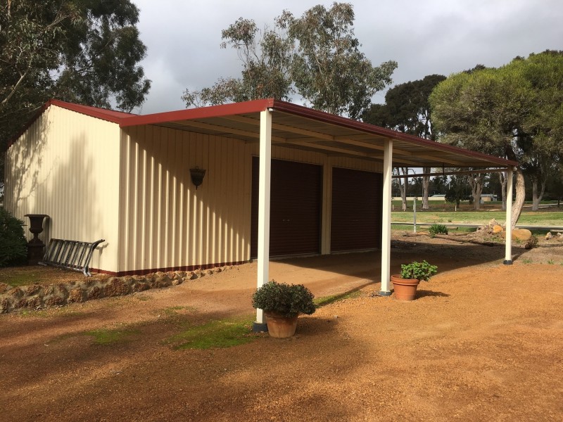 17 Gordon St, Kojonup WA 6395