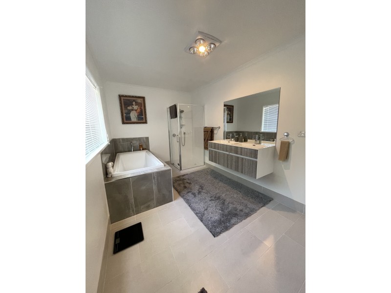 14 Tongio Rd, Omeo VIC 3898