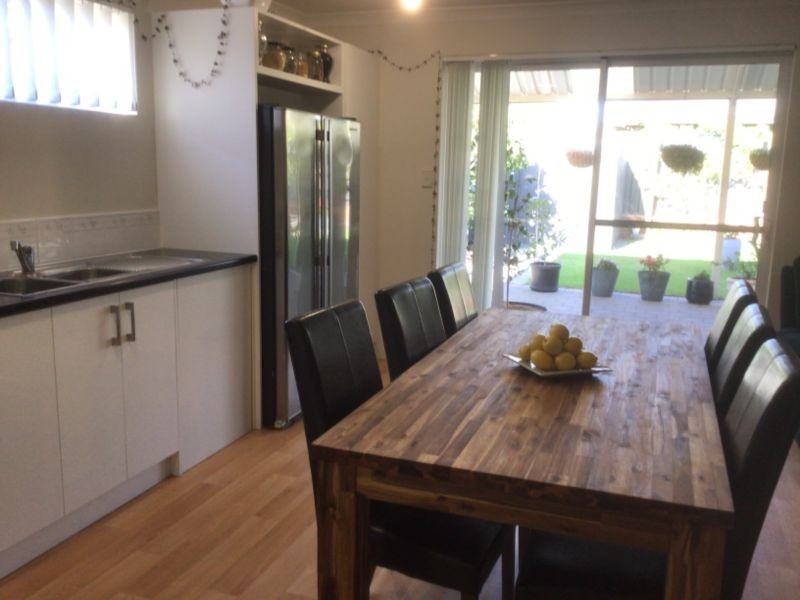 8a Calvert Loop, Hilbert WA 6112