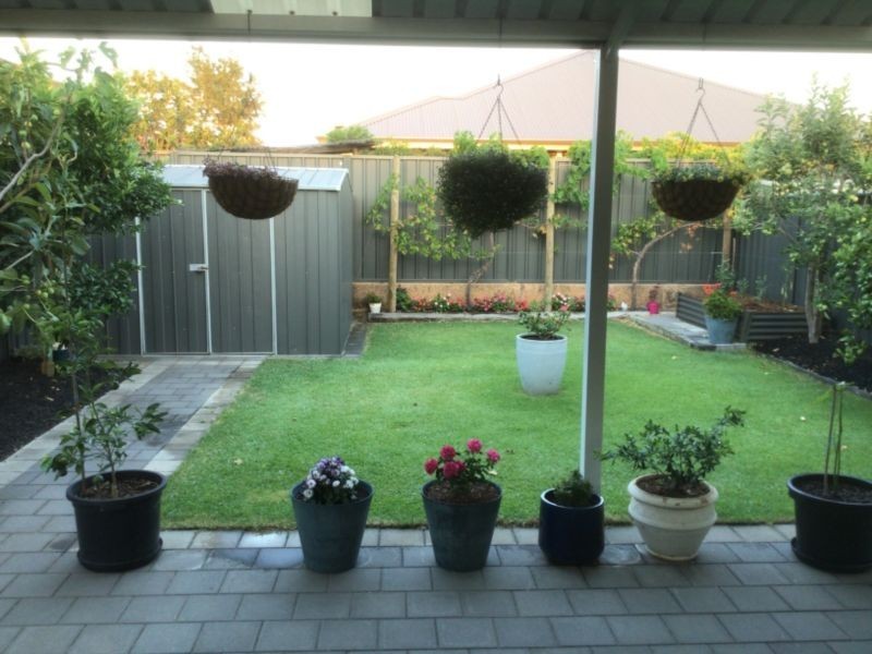 8a Calvert Loop, Hilbert WA 6112