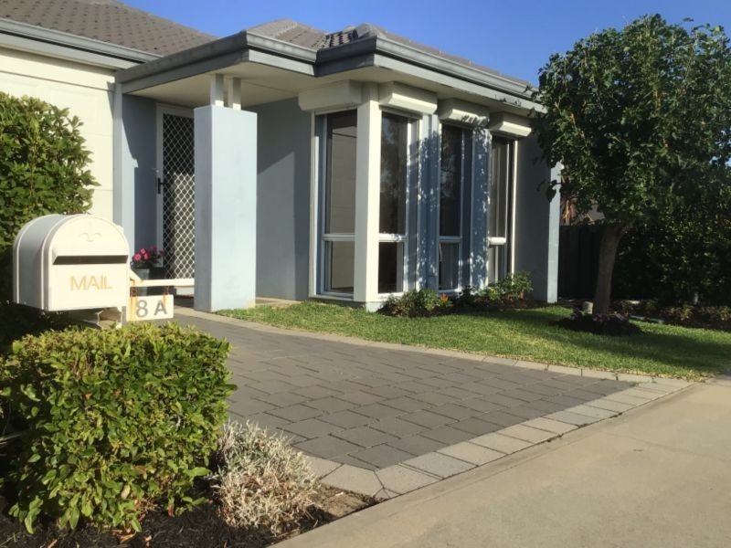 8a Calvert Loop, Hilbert WA 6112