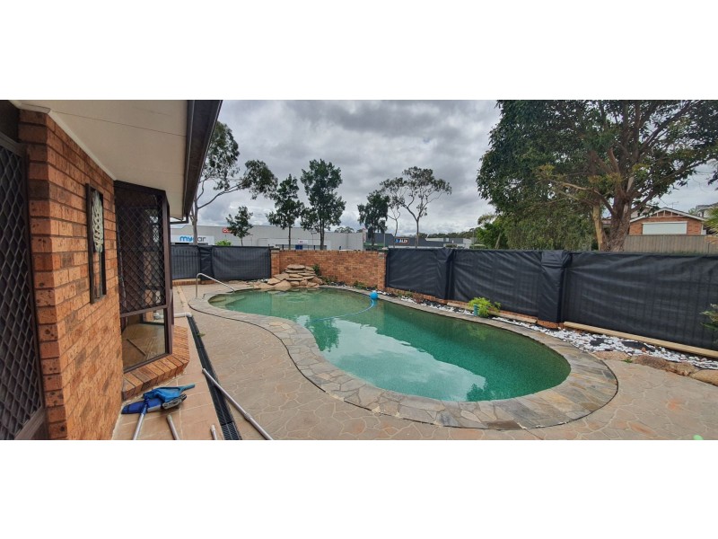 1 Arwon Ave, Casula NSW 2170