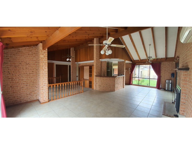 1 Arwon Ave, Casula NSW 2170