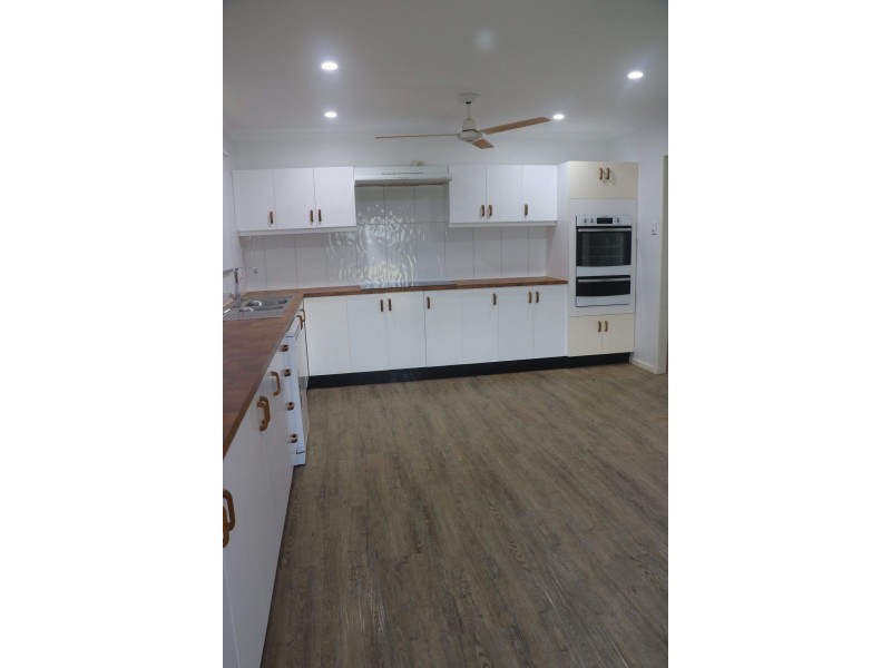 10 Crowley Drive, West Mackay QLD 4740