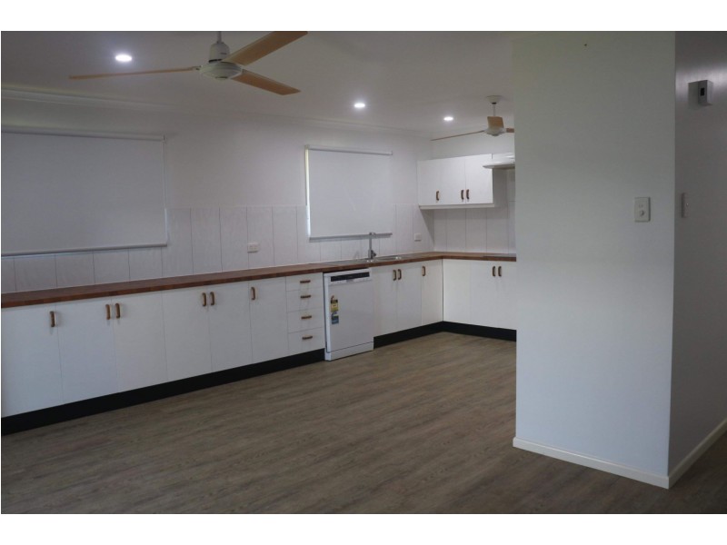 10 Crowley Drive, West Mackay QLD 4740