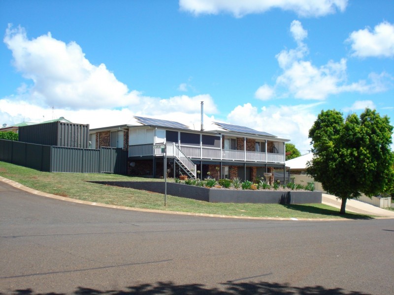 8 Karebo Close, Darling Heights QLD 4350