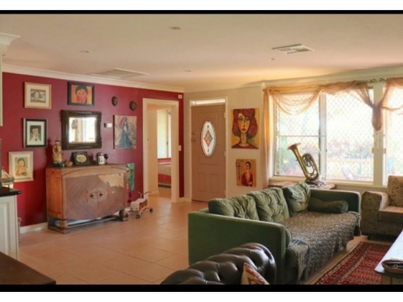 11 De Grey Crescent, Dampier WA 6713