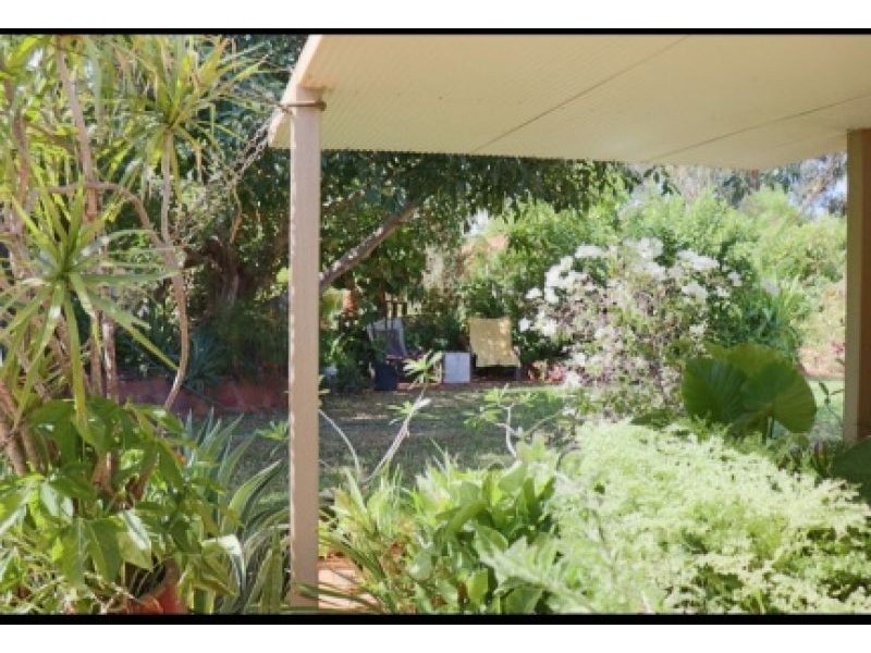 11 De Grey Crescent, Dampier WA 6713