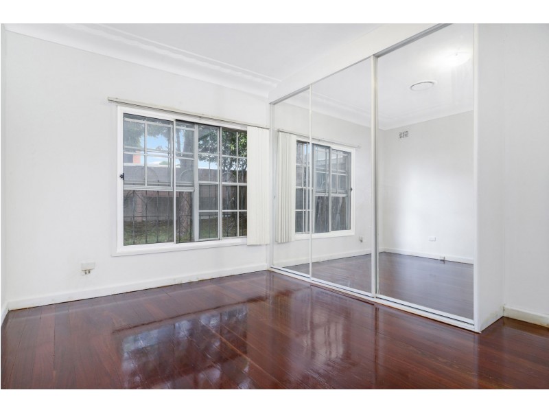 537 Woodville Road, Guildford NSW 2161