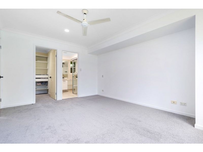 174 Easthill Drive, Robina QLD 4226