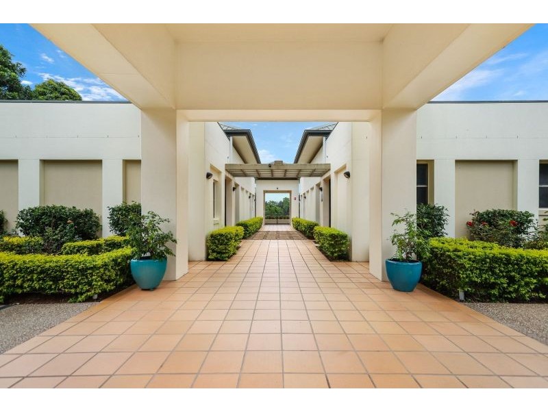 174 Easthill Drive, Robina QLD 4226