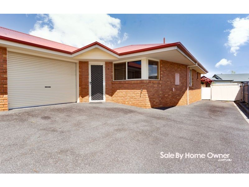 3/111 Steele Street, Devonport TAS 7310