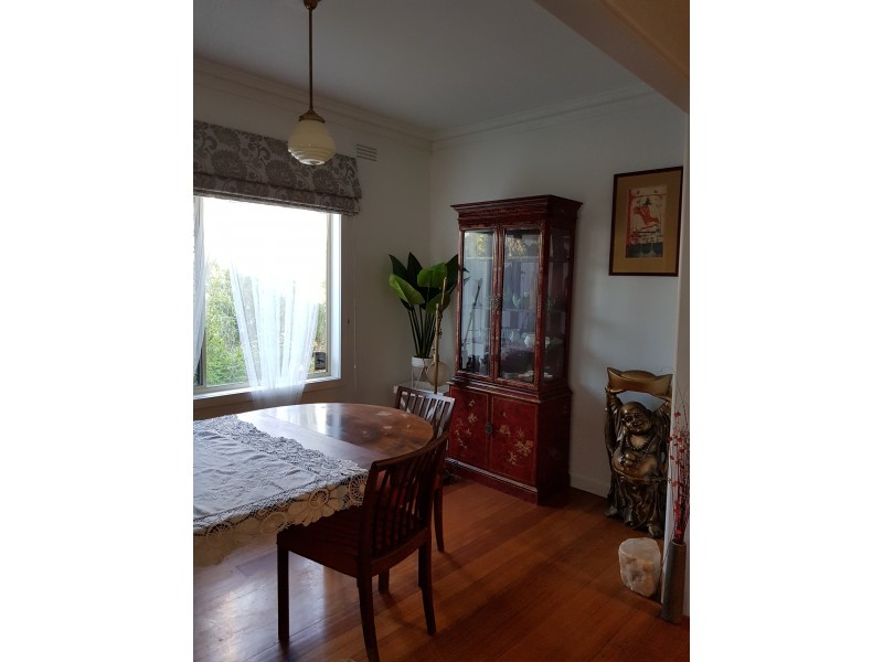 27 Nelson Street, California Gully VIC 3556